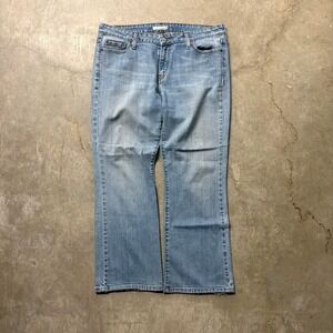 Vintage Y2K Levis 545 Low Boot Cut Light Wash Blue Denim Jeans Womens 36x29